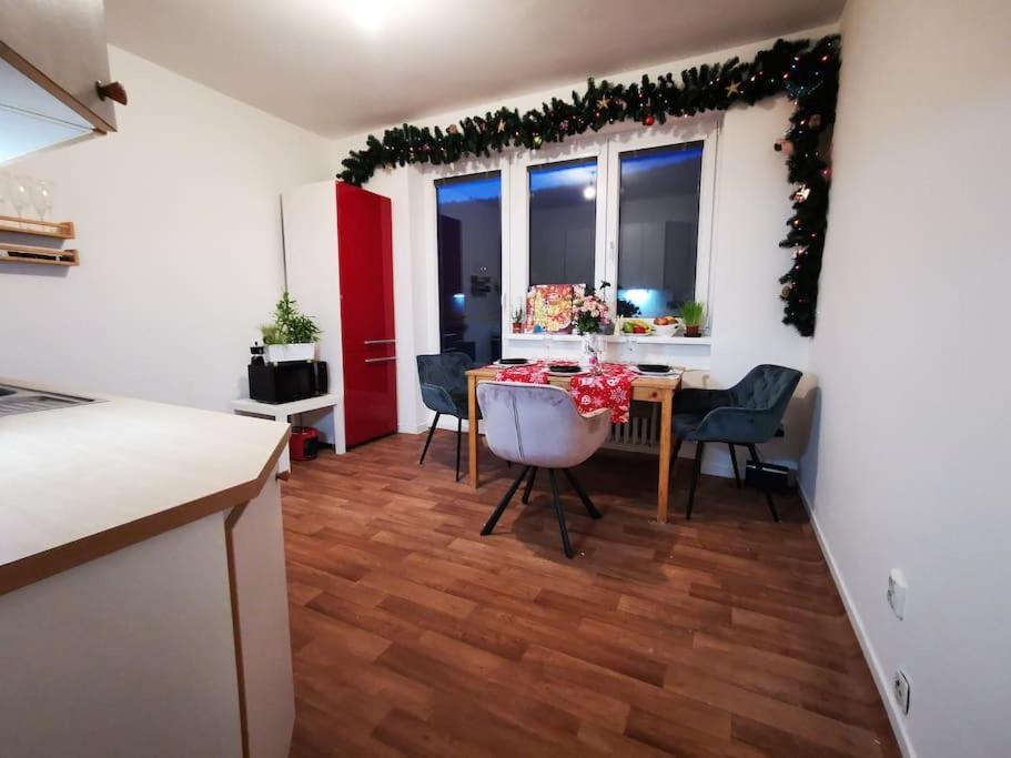 Cely Apartman Podlesi 54M2 S Dvema Balkony A S Novou Manzelskou Posteli, Zatim Neni Na Fotkach Apartment Brno Exterior foto