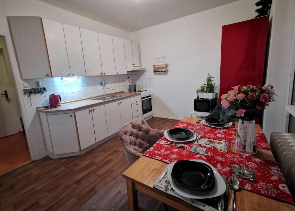 Cely Apartman Podlesi 54M2 S Dvema Balkony A S Novou Manzelskou Posteli, Zatim Neni Na Fotkach Apartment Brno Exterior foto
